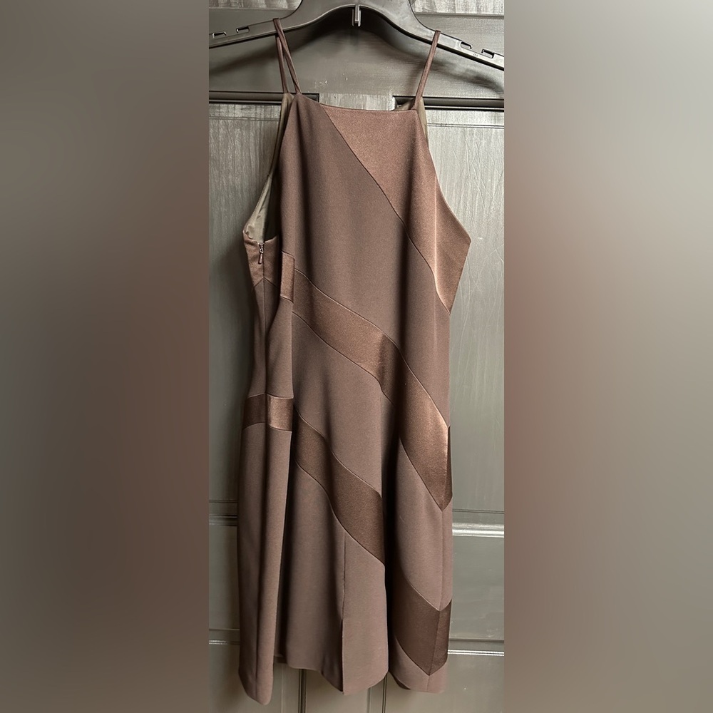 Vintage Andrea Polizzi for Rex Lester Petite Women’s Size 8 Brown Sheath Dress - Picture 2 of 11